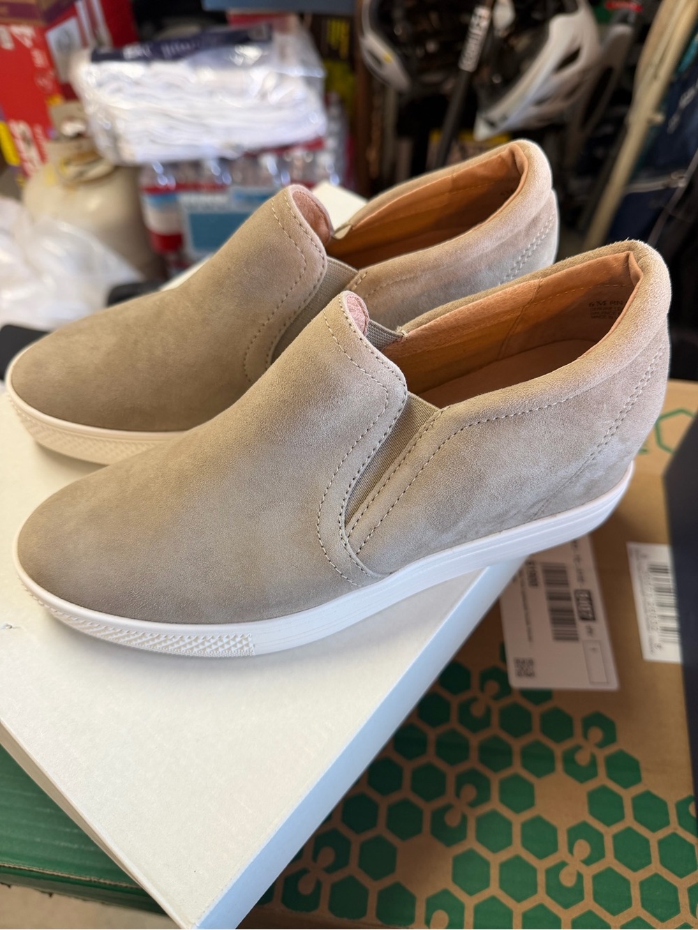 Caslon women Slip-On Suede Casualy Shoes - Taupe Brand new*